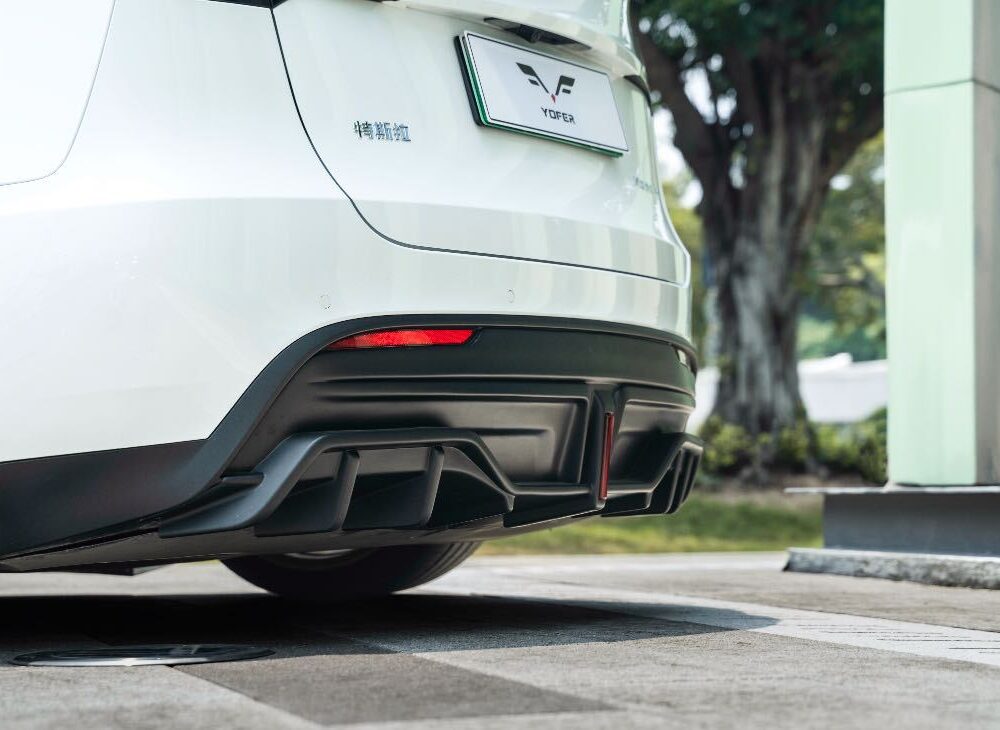 19699ebba7d3c93_1170_730.jpg ★YOFER★ テスラ モデルY ボディキット ディフューザー バンパー マフラー リップ スポイラー グリル tesla modely