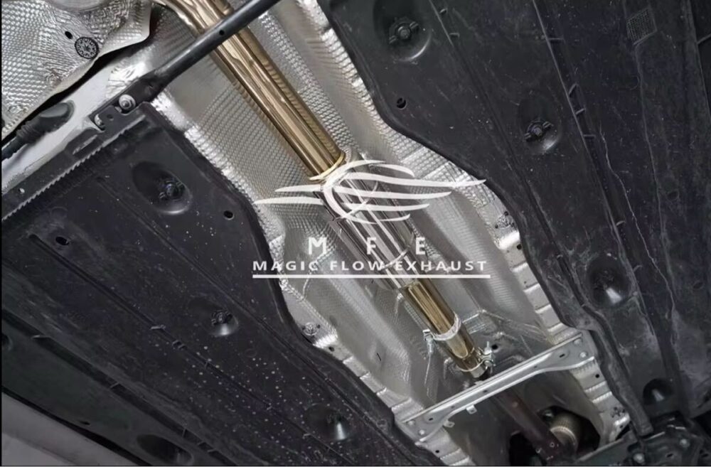 ★MFE★ A3 8V S3ルック 可変バルブ マフラー エキゾースト 中間 パイプ ディフューザー リアピース ダウンパイプ 可変マフラー アウディ