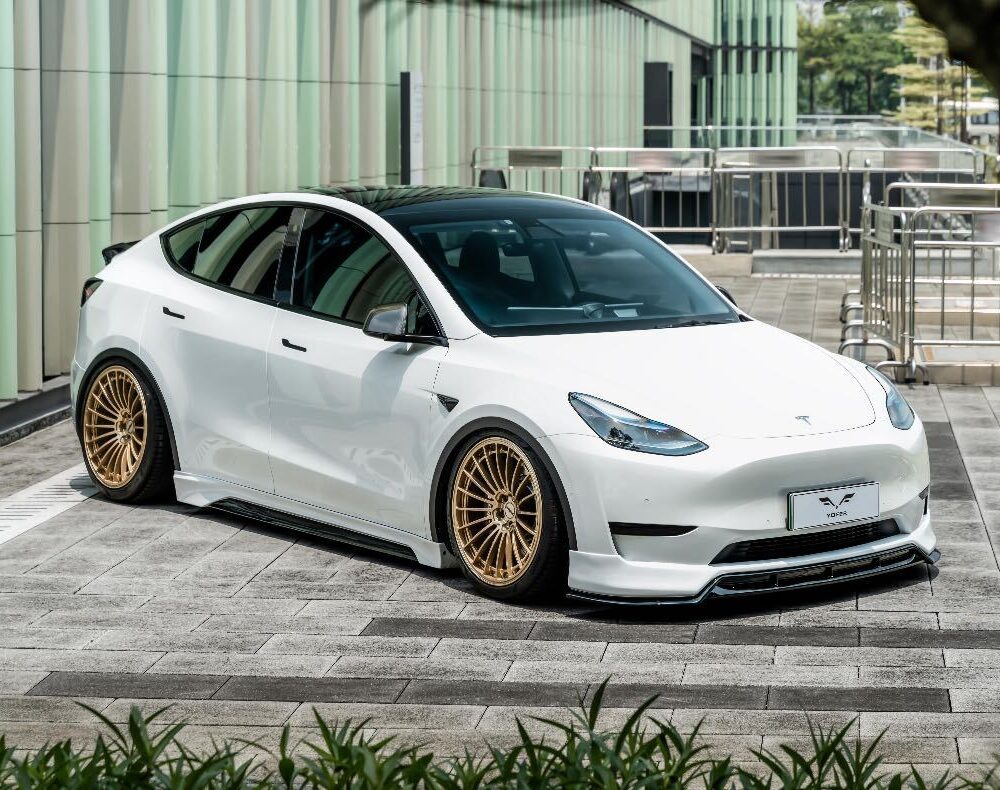 74699ebba7a3d63_1170_790.jpg ★YOFER★ テスラ モデルY ボディキット ディフューザー バンパー マフラー リップ スポイラー グリル tesla modely